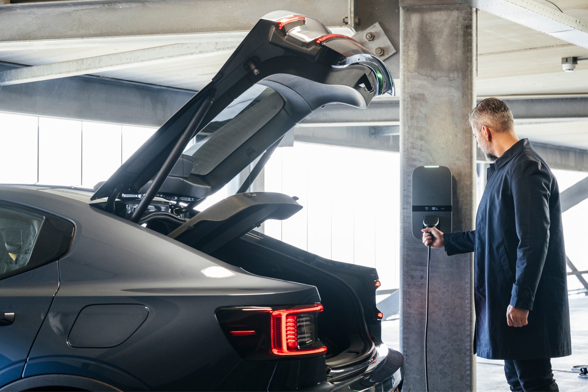 Peblar Home 11KW 5 meter met Display | Nederlandse Technologie - Slimmelaadpunt.nl